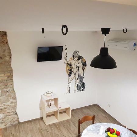 La Dimora Di Ares Vila Formia Exterior foto