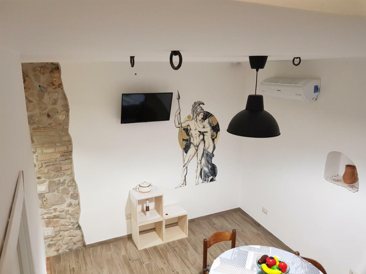 La Dimora Di Ares Vila Formia Exterior foto